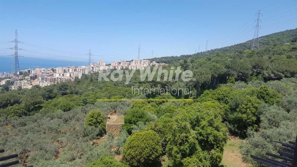 3 BR for sale in Ain Saade, 205 sqm