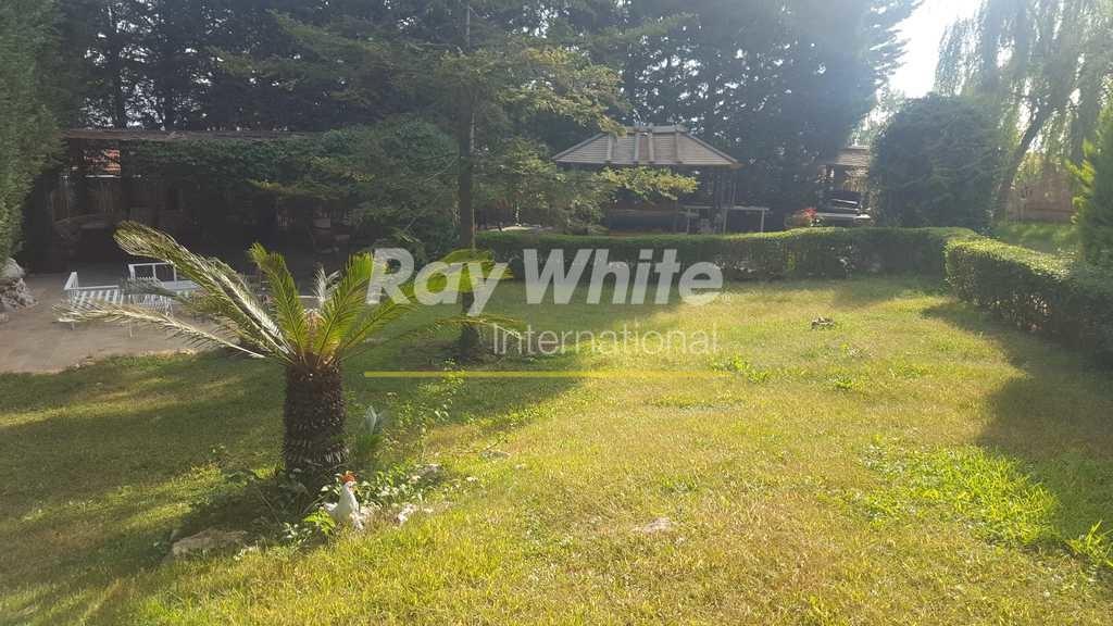 Prestigious apartment for sale in Baabdat,300sqm